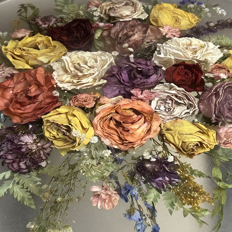 Clear Round Epoxy Resin Dining Table with Real Rose Bouquet Inlay  Artistic Floral Centerpiece