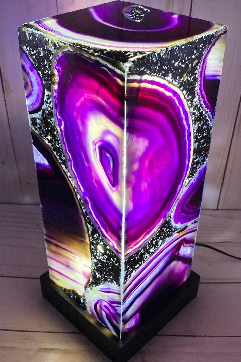 Handcrafted Purple Agate Resin Lamp With Inspired Design for Unique Home Decor